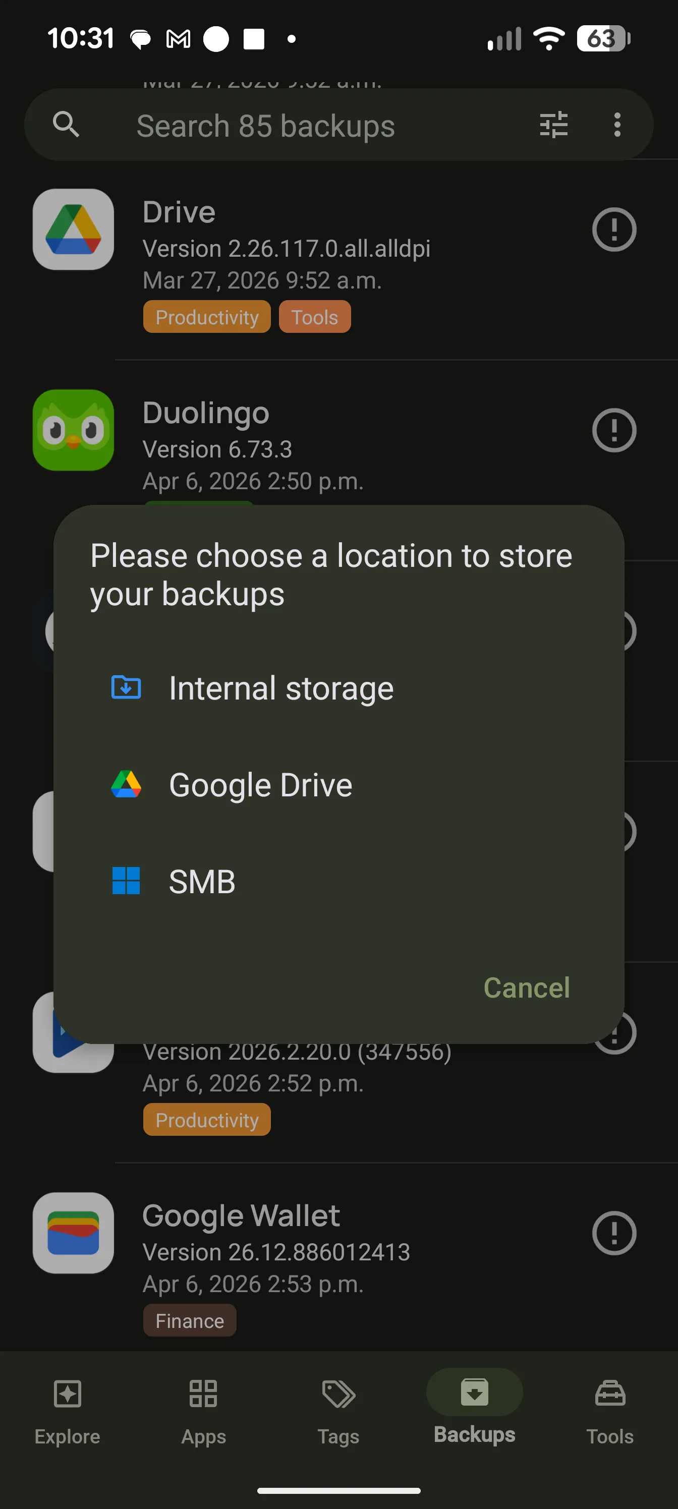 AppDash Backups screen with versioned APK backups